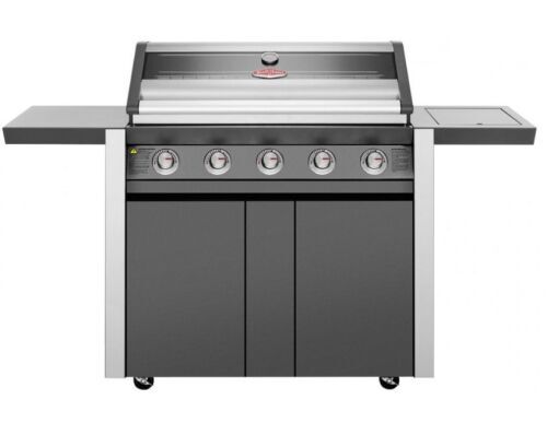 Beefeater 1600 'Dark' 5 Burner
