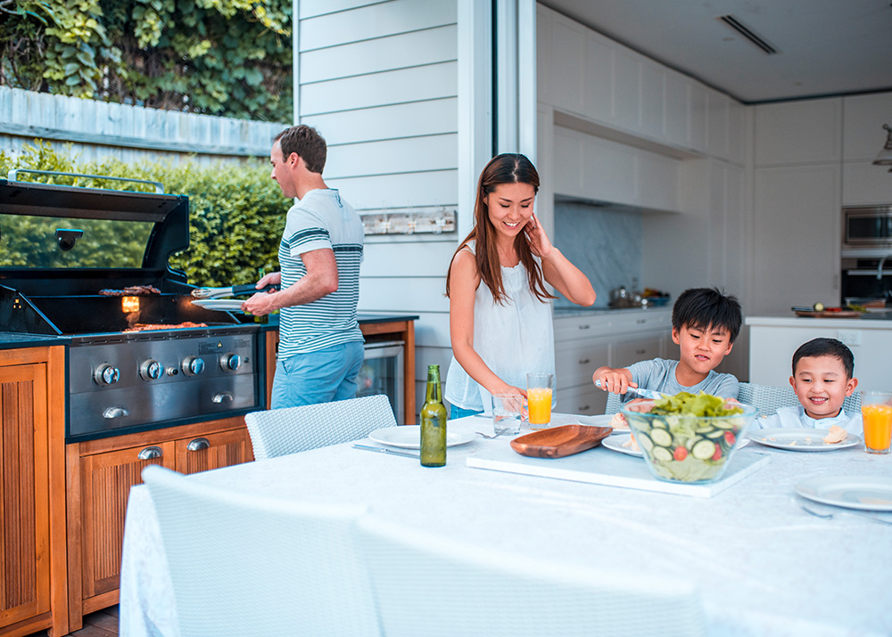 Top 5 Benefits of Installing an Inbuilt BBQ in Your Outdoor Kitchen