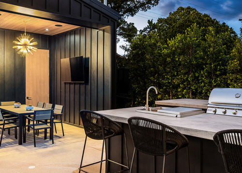 6 Built-In BBQ Features You Didn't Know You Needed